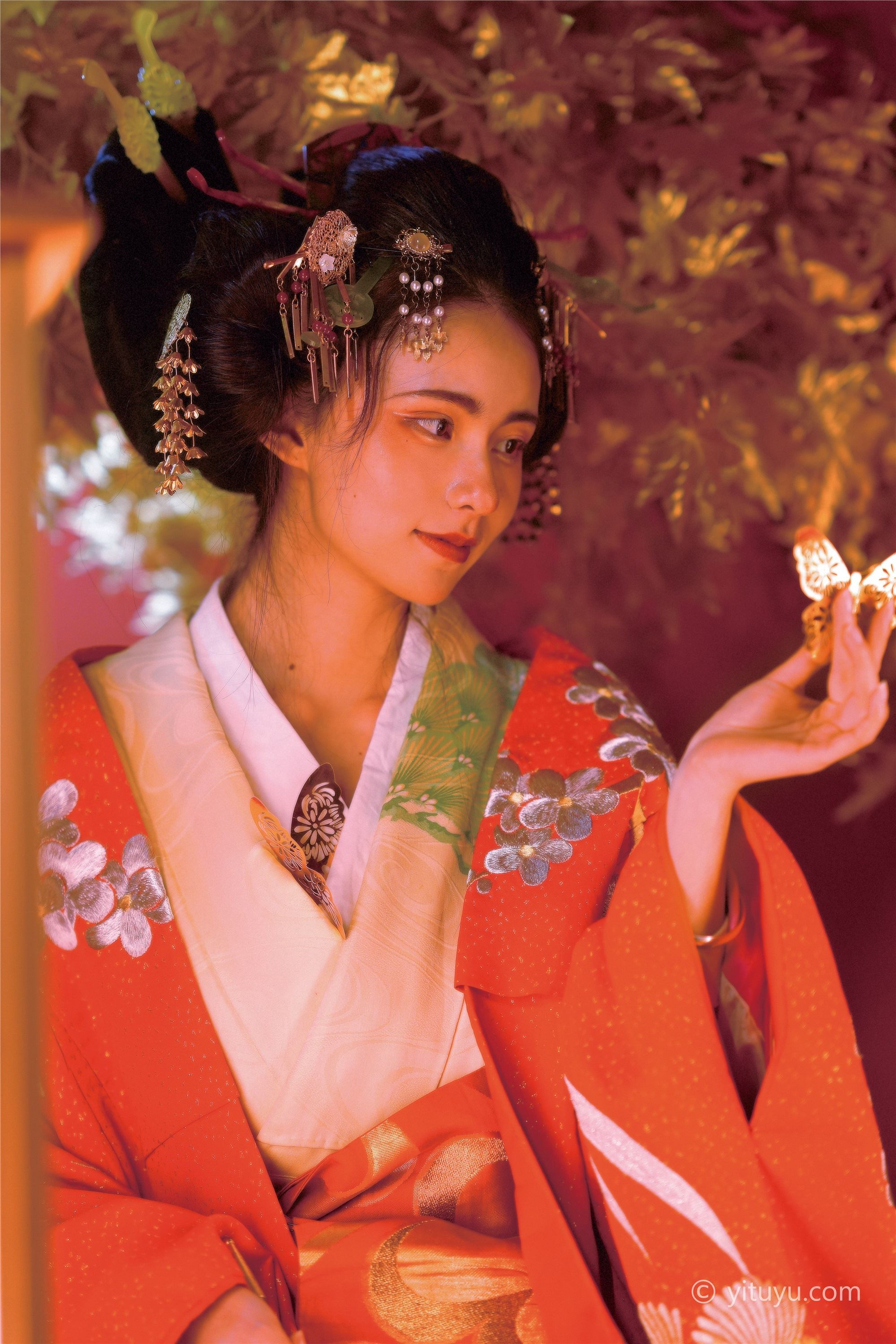 YITUYU艺图语  2021.07.12 洛阳花魁 小圆